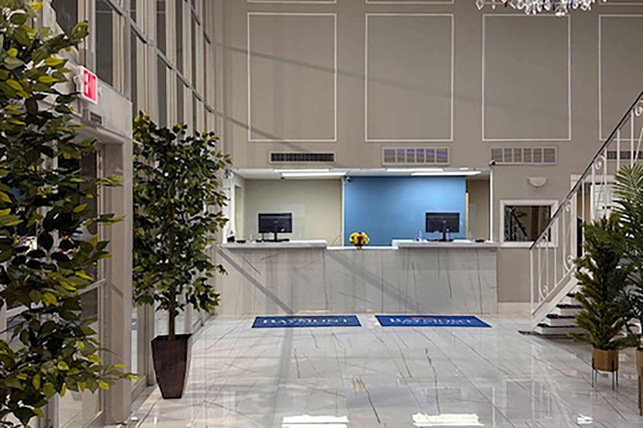 Baymont By Wyndham Deming Hotel Екстериор снимка