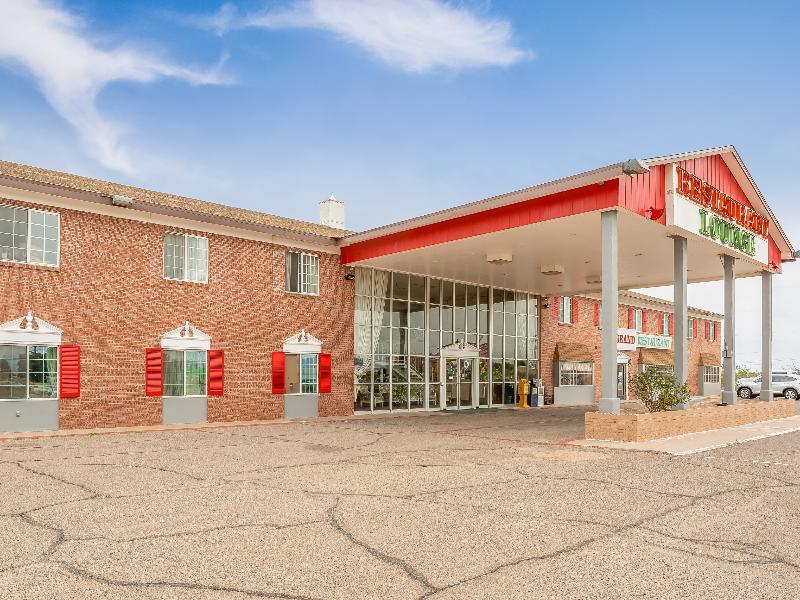 Baymont By Wyndham Deming Hotel Екстериор снимка