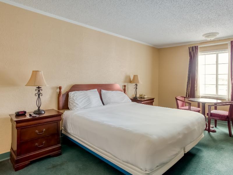 Baymont By Wyndham Deming Hotel Екстериор снимка